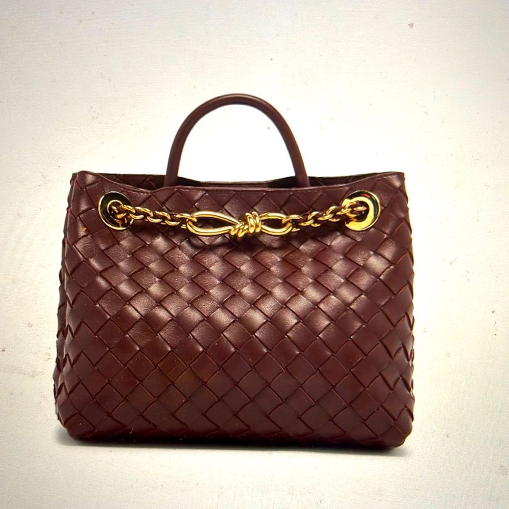 Bottega Veneta Small Andiamo Intrecciato leather top handle bag NEW